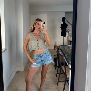 NWT metallic cream/gold Button-Up Crop Top/gilet size S/M